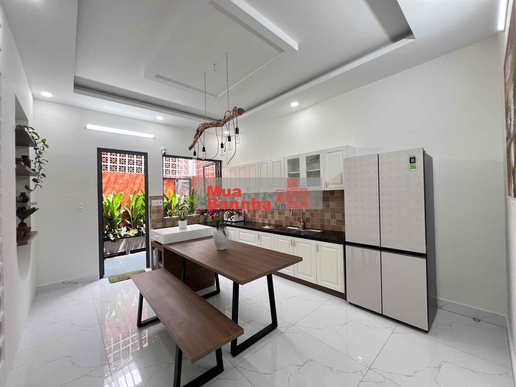 NHÀ 2 TẦNG MỚI ĐẸP 4PN 3WC - KHUÔN ĐẤT ĐẸP 4.3M X 22M CÓ SÂN TRƯỚC SAU