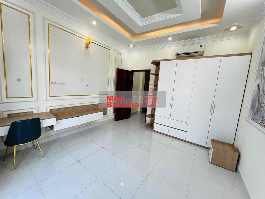 Chính chủ bán nhà 61m2, đường 12m, 4 tầng ở HT13, Quận 12