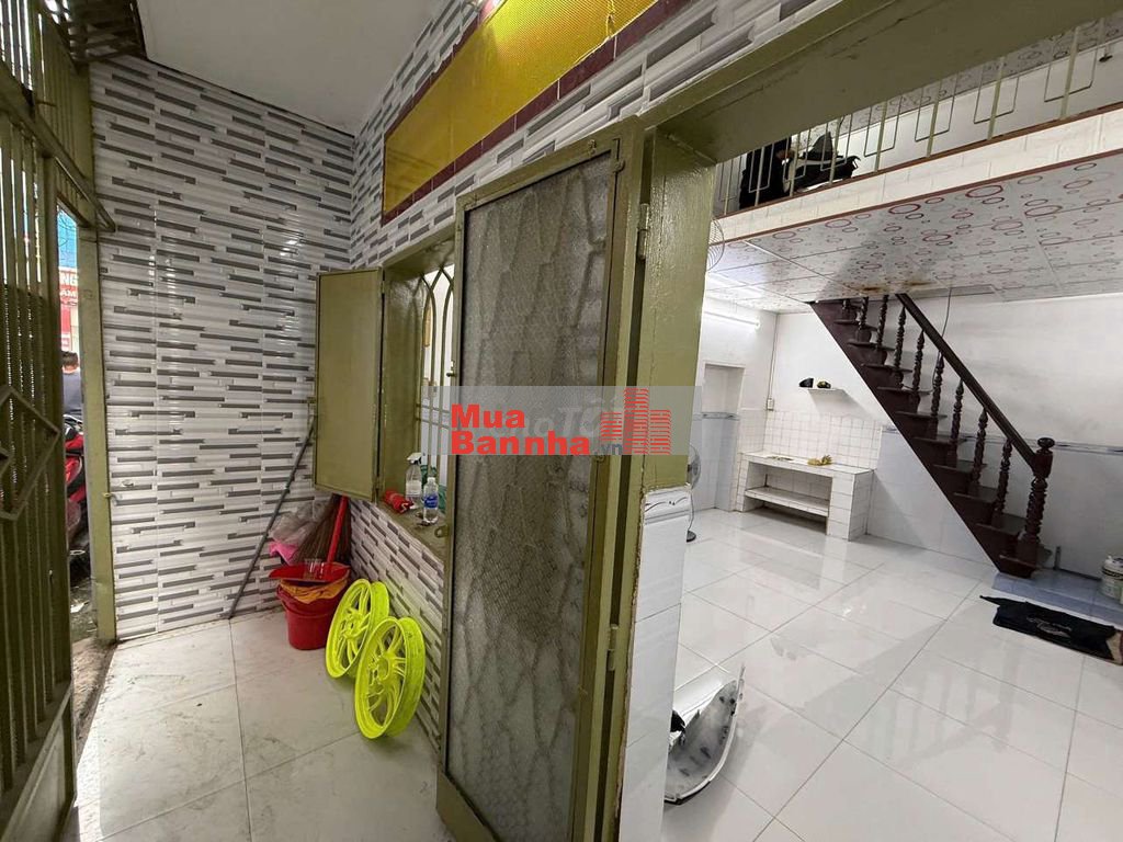 Bán nhà sau lưng MT đường Tô Ký, p.Đông Hưng Thuận, q12, giá 1.99ty tỷ
