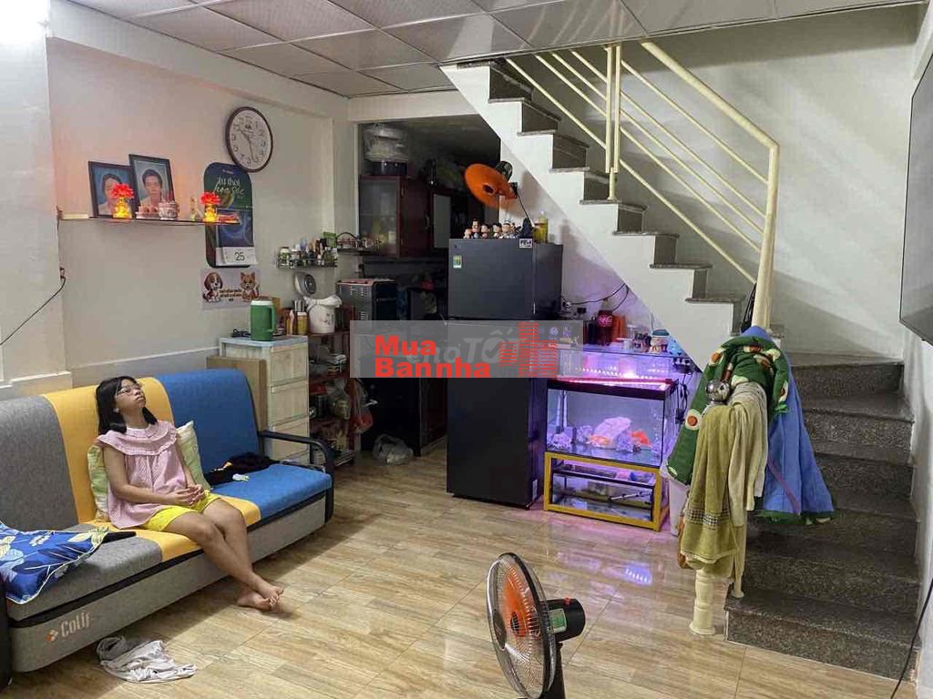 Bán Nhà Gần Chợ tân sơn nhất
