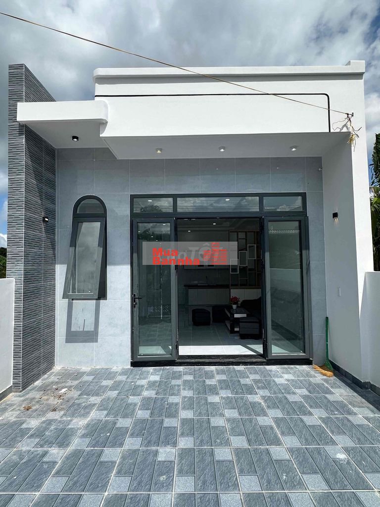 Nhà mới đẹp 5x23 dân đông kín, ngay cụm trường học và chợ An Tây