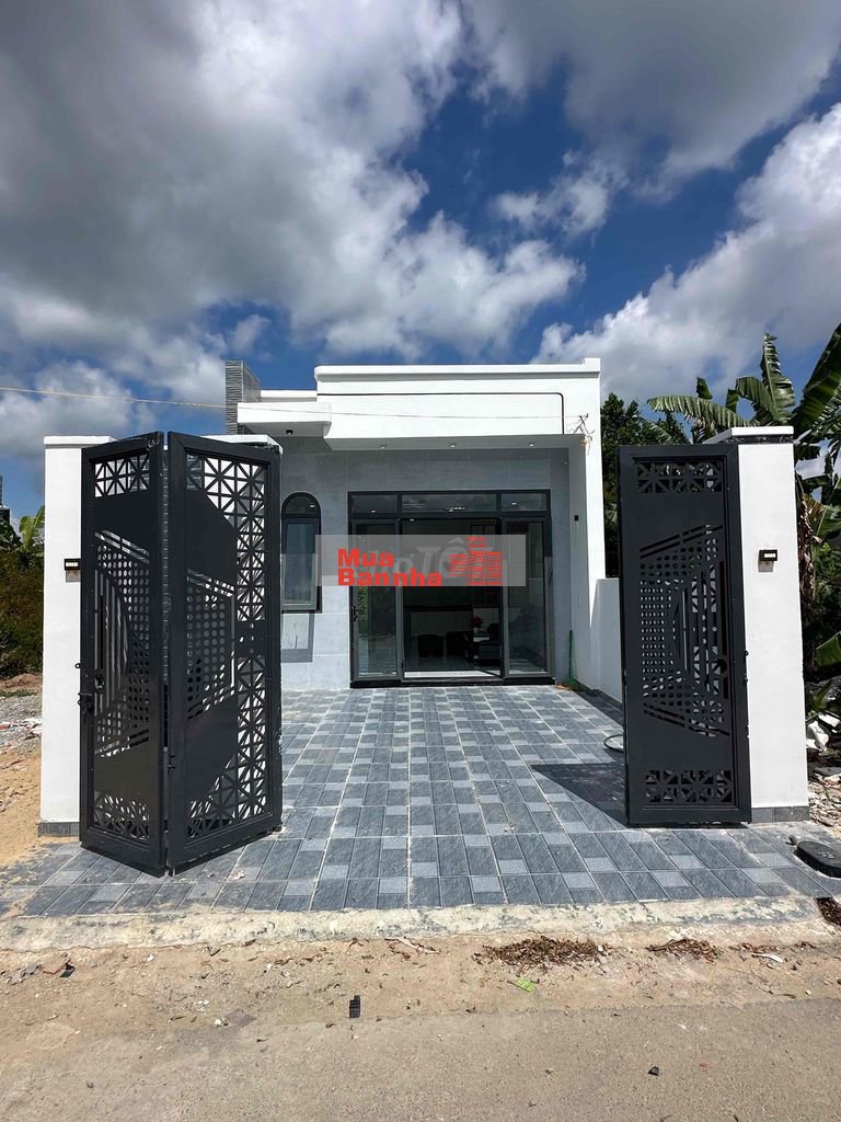 Nhà mới đẹp 5x23 dân đông kín, ngay cụm trường học và chợ An Tây