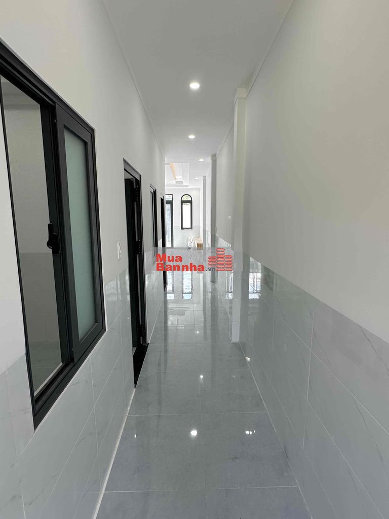 Nhà mới đẹp 5x23 dân đông kín, ngay cụm trường học và chợ An Tây