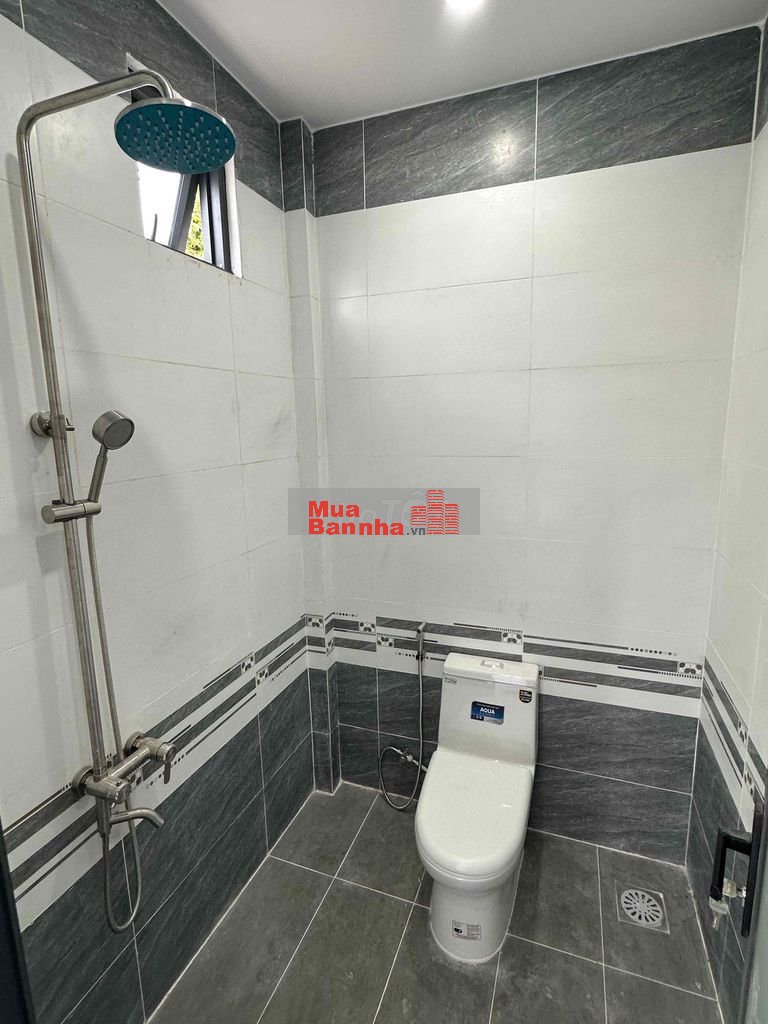 Nhà mới đẹp 5x23 dân đông kín, ngay cụm trường học và chợ An Tây