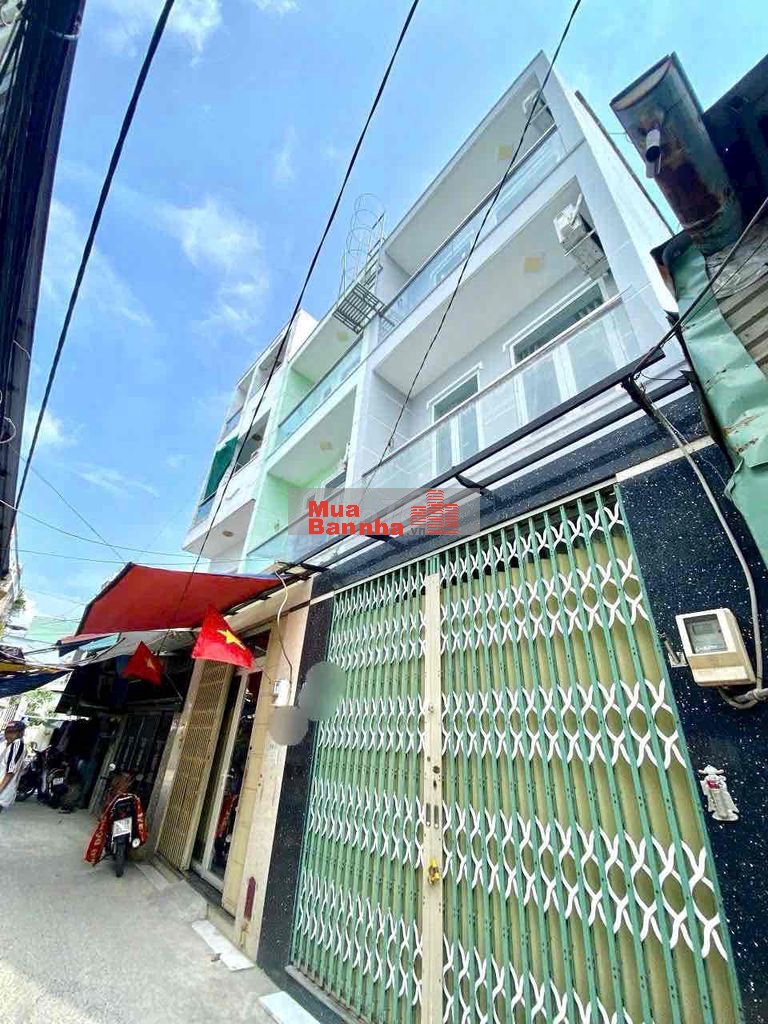 nhà bán 4m x 9m. 2 lầu 🚗 đường Phú định F16.Q8