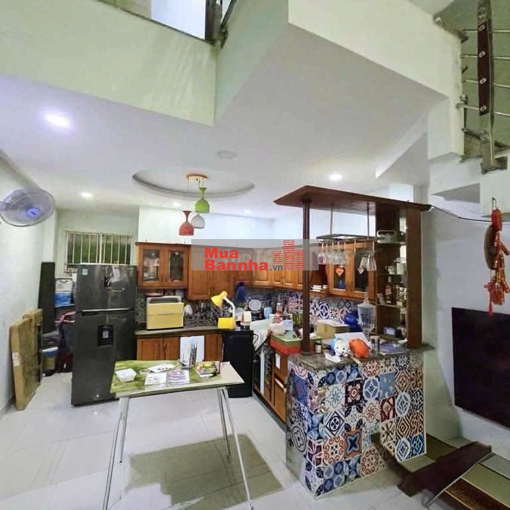 Lò Lu 60m² – 3 Tầng – 4x15m – Nhà Đẹp – 5.x Tỷ