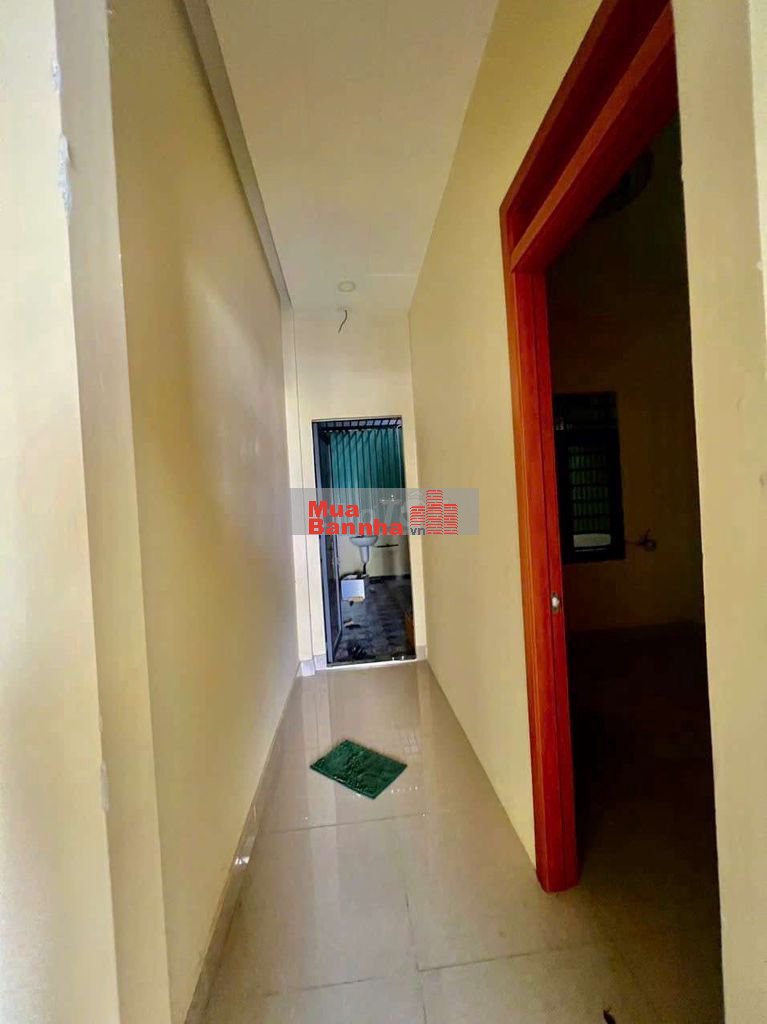 Nhỉnh 5 tỷ Nhà Phố 4mx22m. 3 Tầng Hẻm xe hơi Ngay Cầu Vượt Quang Trung