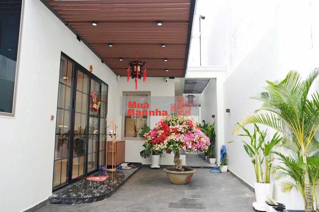 Bán Biệt thự Bộ Công An, Phú Thuận Q7, 158m2, 9m x 18m, 3 lầu, 17 tỷ!