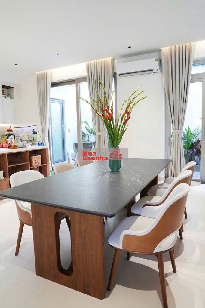 Bán Biệt thự Bộ Công An, Phú Thuận Q7, 158m2, 9m x 18m, 3 lầu, 17 tỷ!