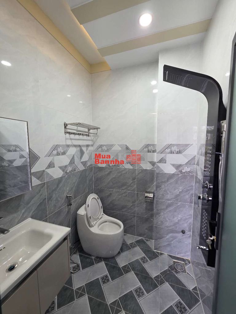 Nhà phố mới xây hoàn công khu tái định cư Đông Hòa C, phường Đông Hòa