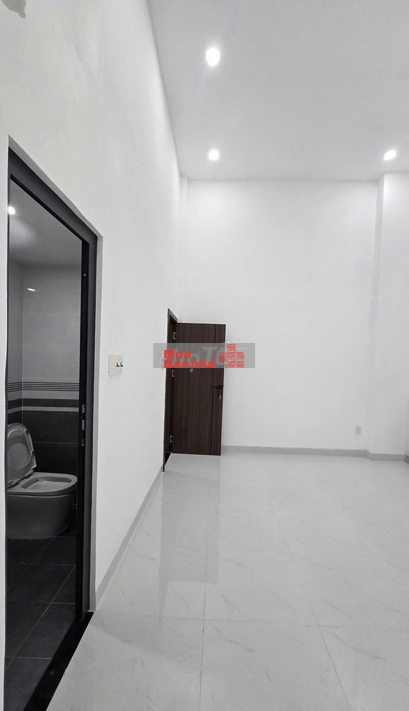 Nhà 2 tầng 4PN mới đẹp ngay Coopmart Nguyễn Ảnh Thủ. Giá 5.39 tỷ