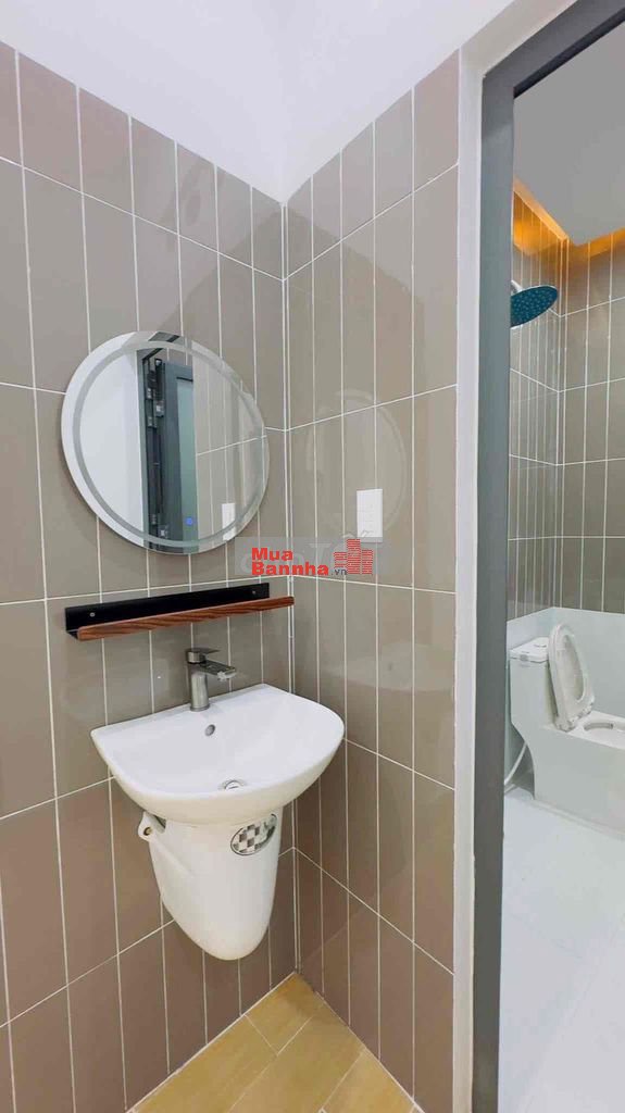 Nhà lầu mới 100% full nội thất hoàn công hẻm 2 gần Chợ Da Liễu đ.3/2 C