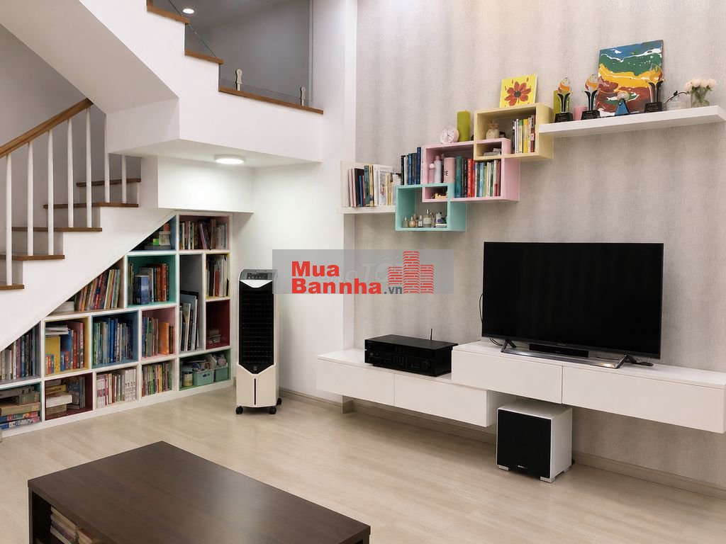 CHÍNH CHỦ BÁN NHÀ PHỐ COMPOUND VEN SÔNG PARK RIVERSIDE – FULL NỘI THẤT