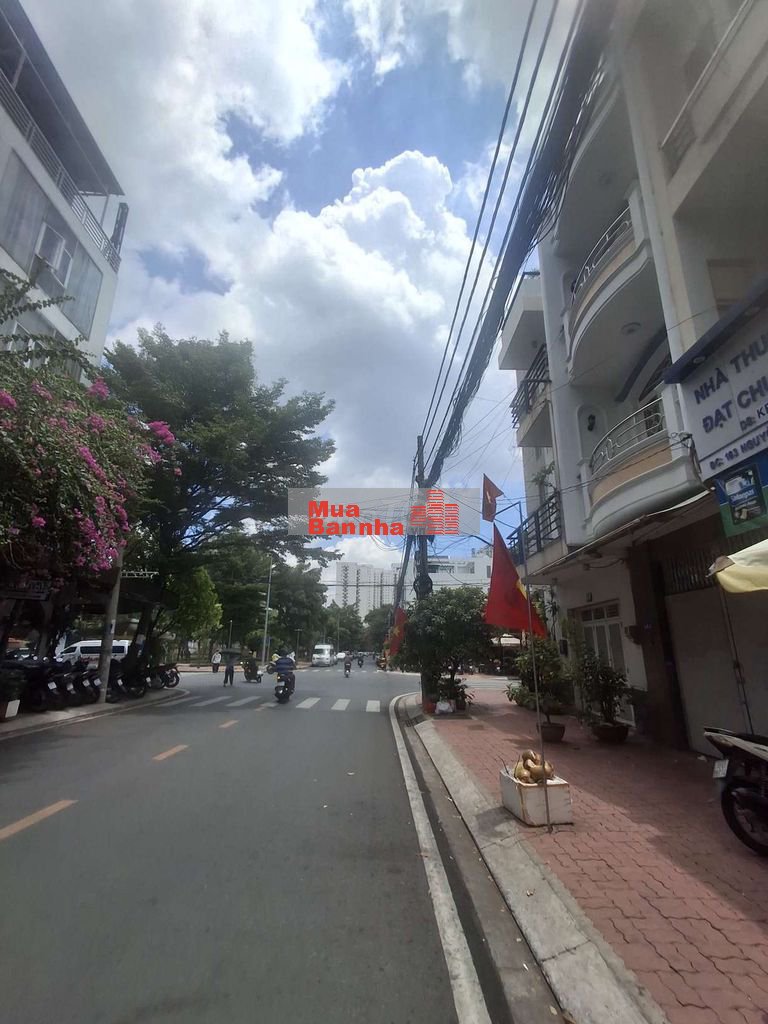 BÁN MT KDC CAO LỖ - TẠ QUANG BỬU, Q.8. 4m X 15m. Trệt 3 Lầu. 13 tỷ 5