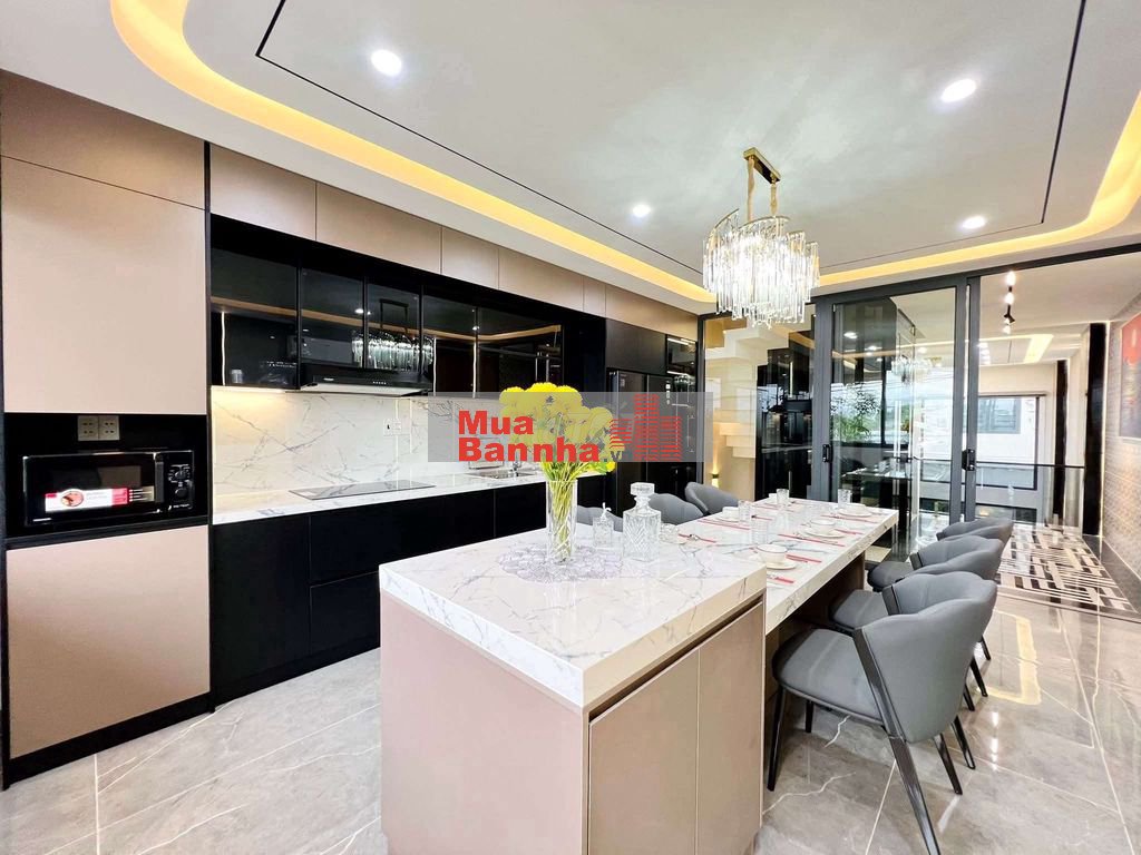 Siêu Phẩm 4,4m x 18m. 5 Tầng Có Thang Máy MT kênh 1/ Thạnh Xuân 25