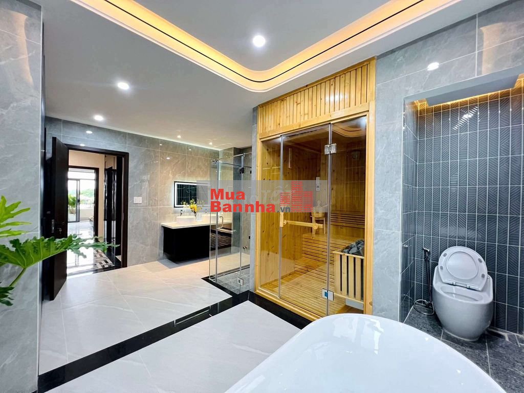 Siêu Phẩm 4,4m x 18m. 5 Tầng Có Thang Máy MT kênh 1/ Thạnh Xuân 25