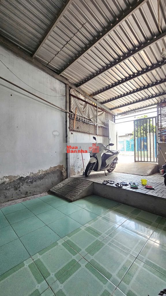 Bán đất 130m2 (109 TC) tặng nhà C4, hẻm nhựa 7m Tân Thới Hiệp, 5.3 tỷ