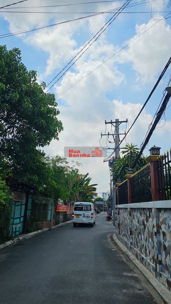 Bán đất 130m2 (109 TC) tặng nhà C4, hẻm nhựa 7m Tân Thới Hiệp, 5.3 tỷ