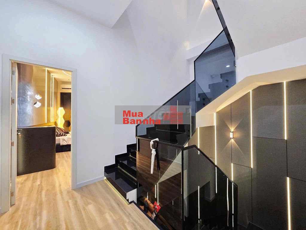 SIÊU PHẨM 3 TẦNG MẶT TIỀN ĐƯỜNG 5M5 - HOÀ CƯỜNG BẮC