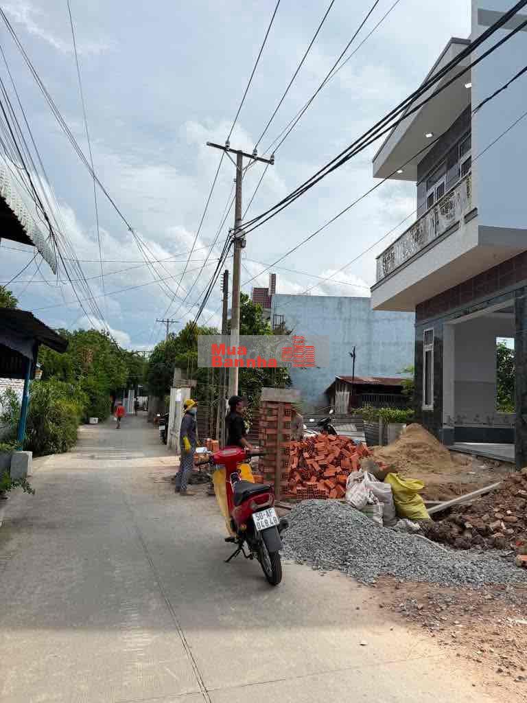 Chủ gửi: MẶT TIỀN NGAY PHAN VĂN Hớn- UỶ BAN XÃ BÀ ĐIỂM