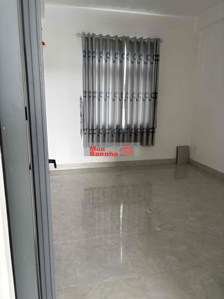 Nhà bán giá 5tỷ4 MẶT TIỀN ĐƯỜNG 40met + CÓ SỔ RIÊNG