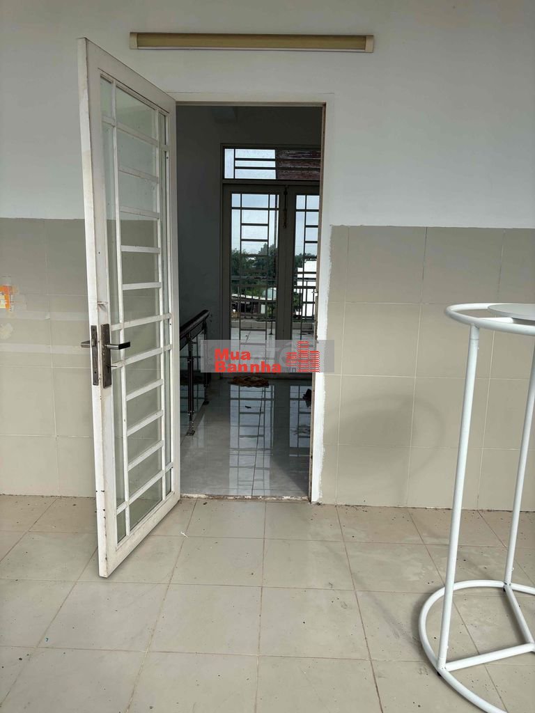 Nhà bán giá 5tỷ4 MẶT TIỀN ĐƯỜNG 40met + CÓ SỔ RIÊNG