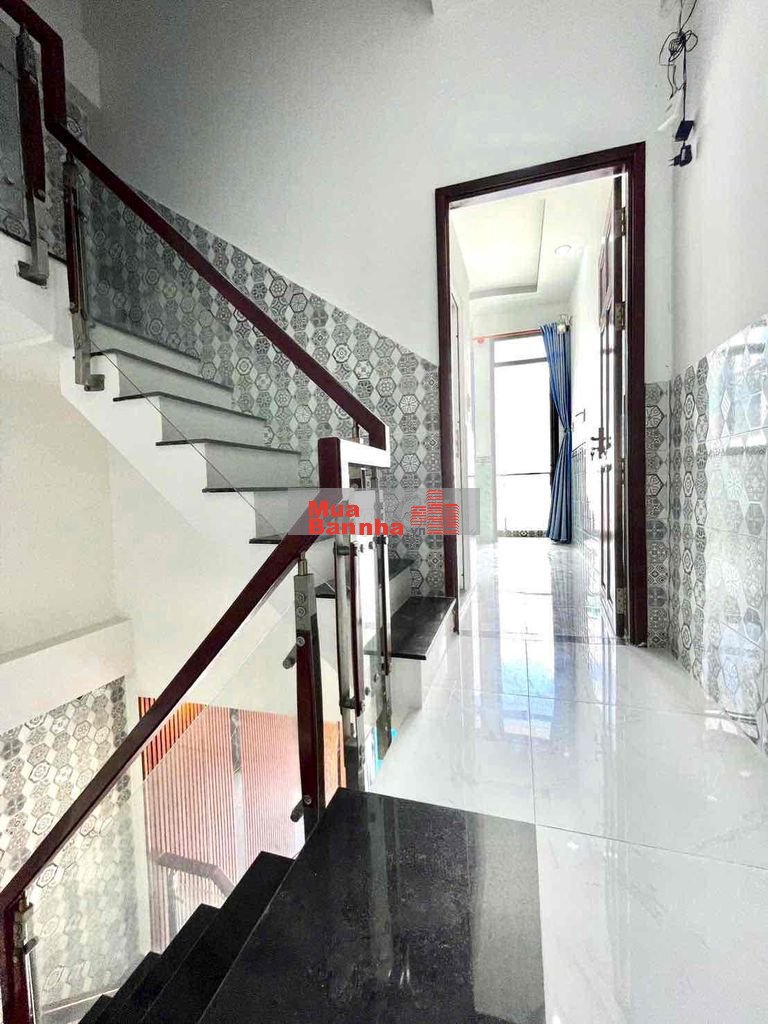 Nhà Phố , Mới xây 1 trệt +2 lầu + sân thượng shr, hoàn công đủ