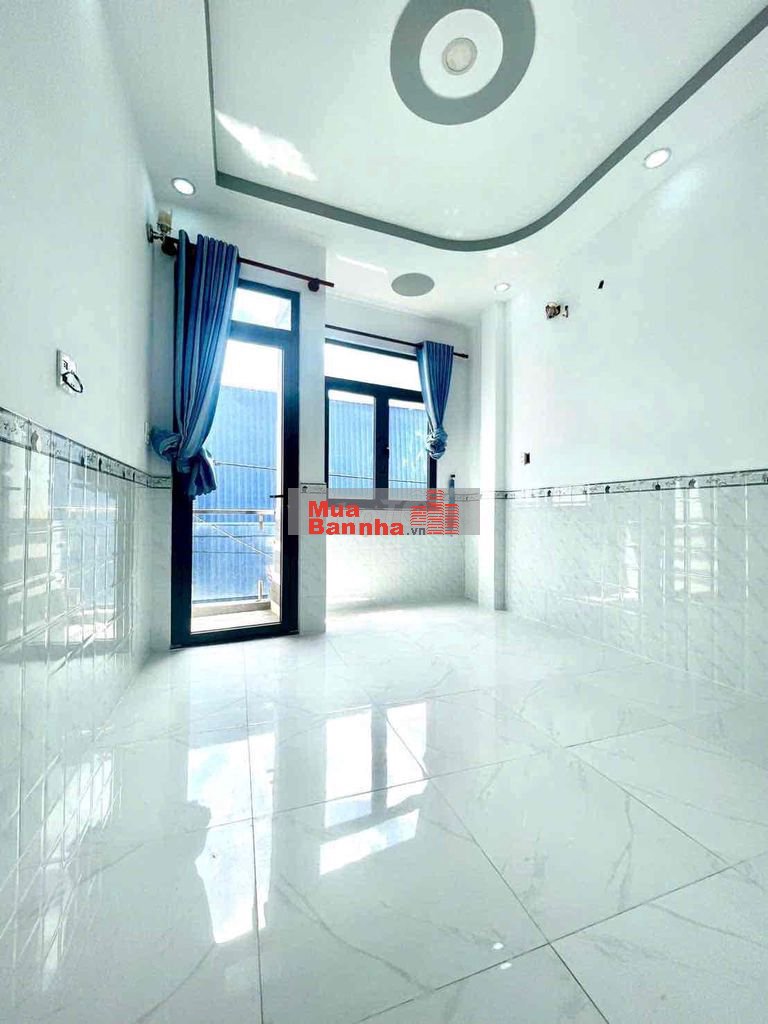 Nhà Phố , Mới xây 1 trệt +2 lầu + sân thượng shr, hoàn công đủ