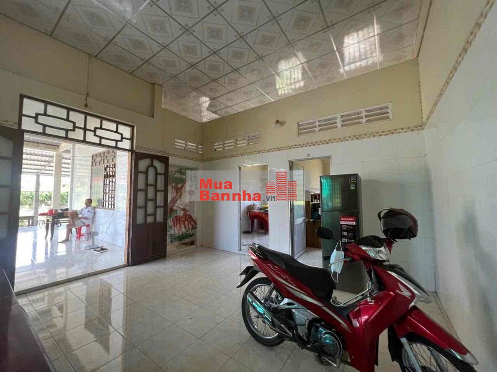 Bán Nhà Vườn Buông Tay