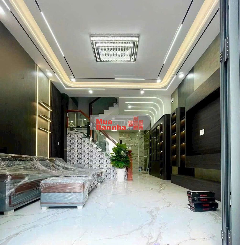 Nhà đồng bộ ngay chợ Lê Văn Quới: 5mx11m đúc 1 lửng 3 lầu, có nội thất
