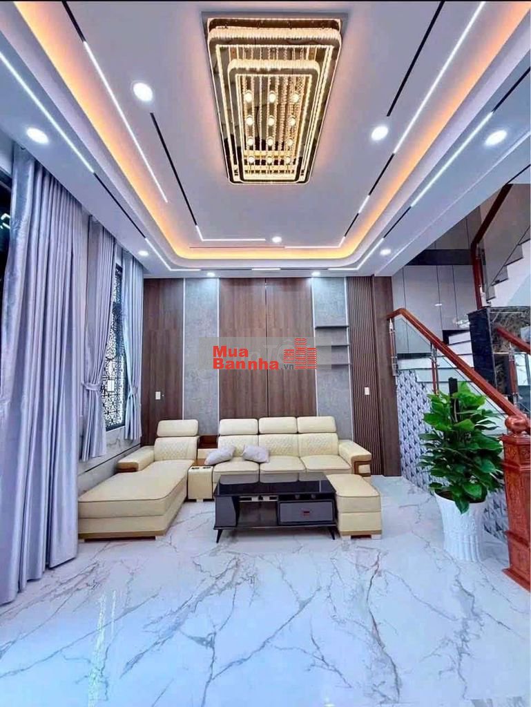 Nhà đồng bộ ngay chợ Lê Văn Quới: 5mx11m đúc 1 lửng 3 lầu, có nội thất