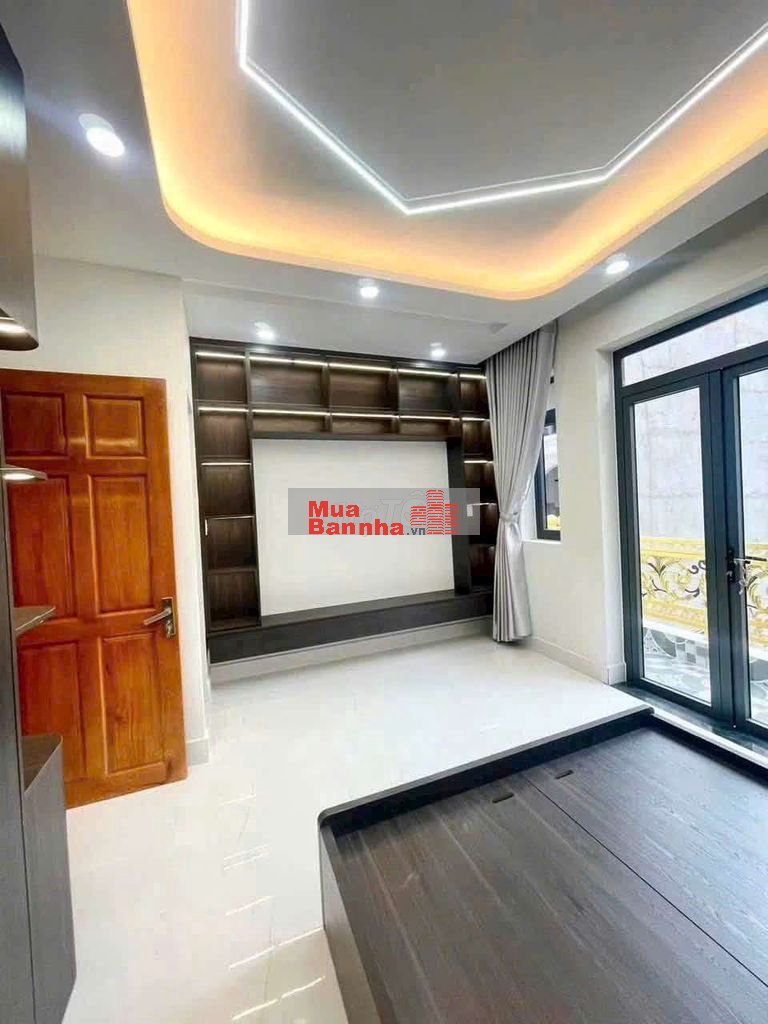 Nhà đồng bộ ngay chợ Lê Văn Quới: 5mx11m đúc 1 lửng 3 lầu, có nội thất