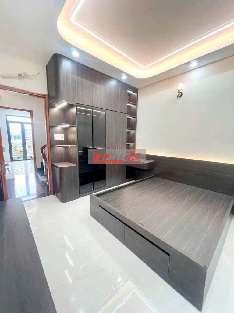 Nhà đồng bộ ngay chợ Lê Văn Quới: 5mx11m đúc 1 lửng 3 lầu, có nội thất