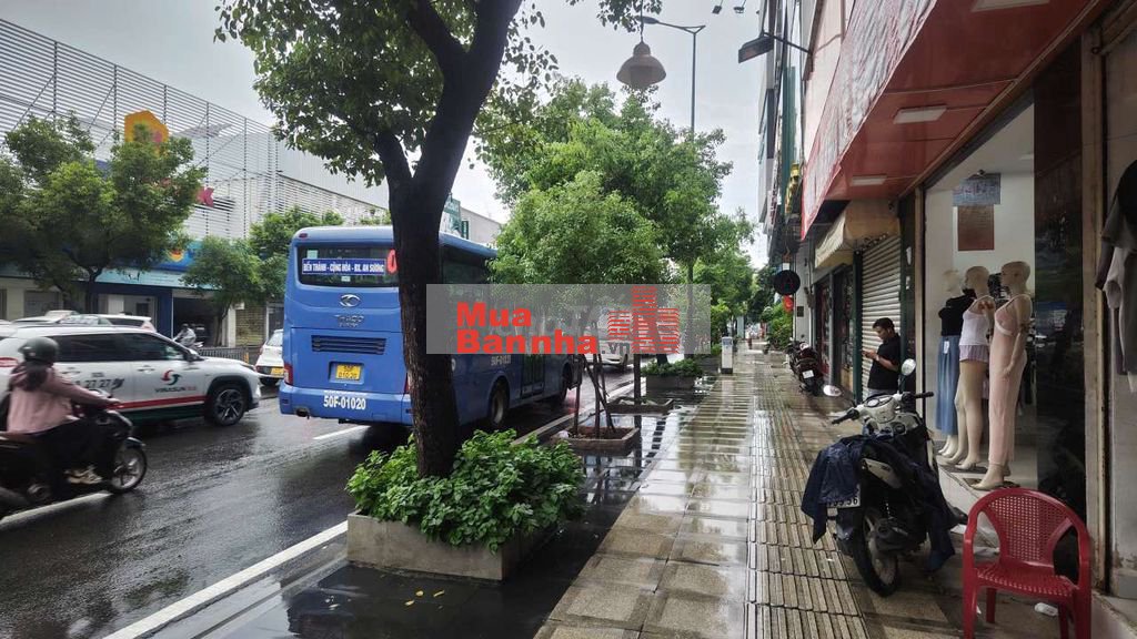 Nhà mặt tiền Nguyễn Văn Trỗi