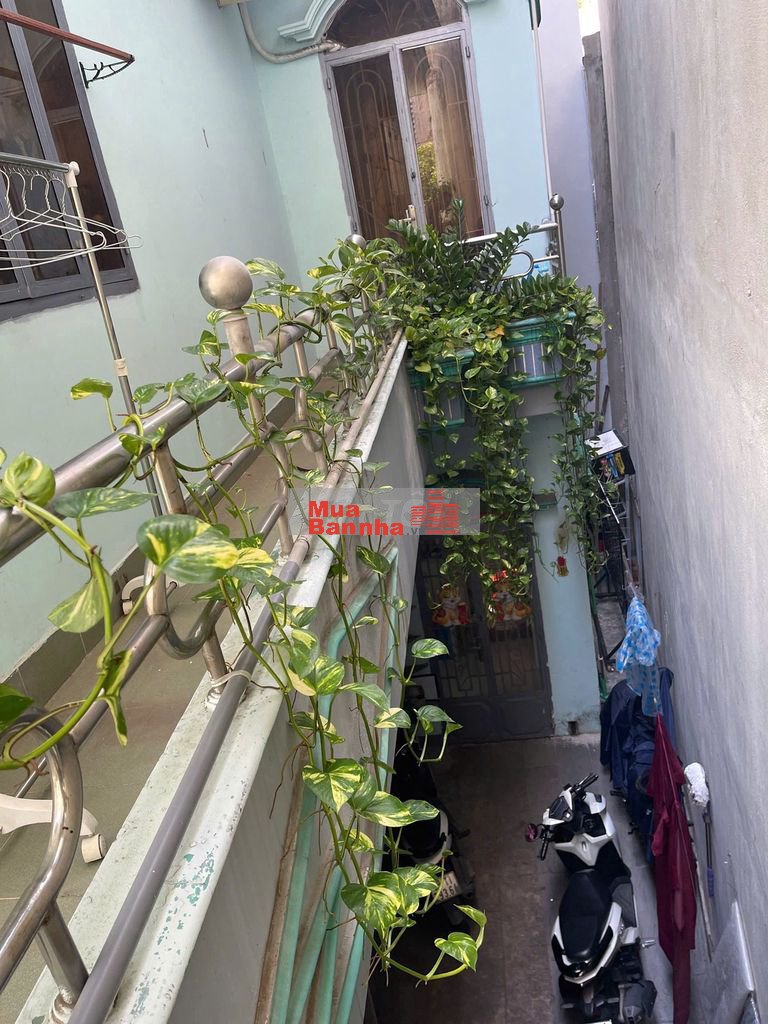 Bán đất và nhà đỗ nhuận