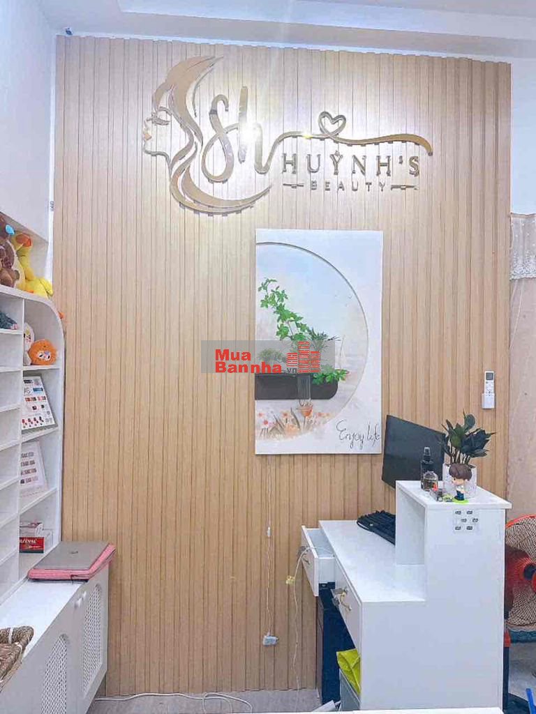 Nhà mặt tiền Huỳnh Văn Bánh