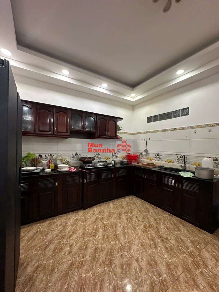Sốc 13ty5 còn 11ty6 Mặt Tiền Khu Tên Lửa .