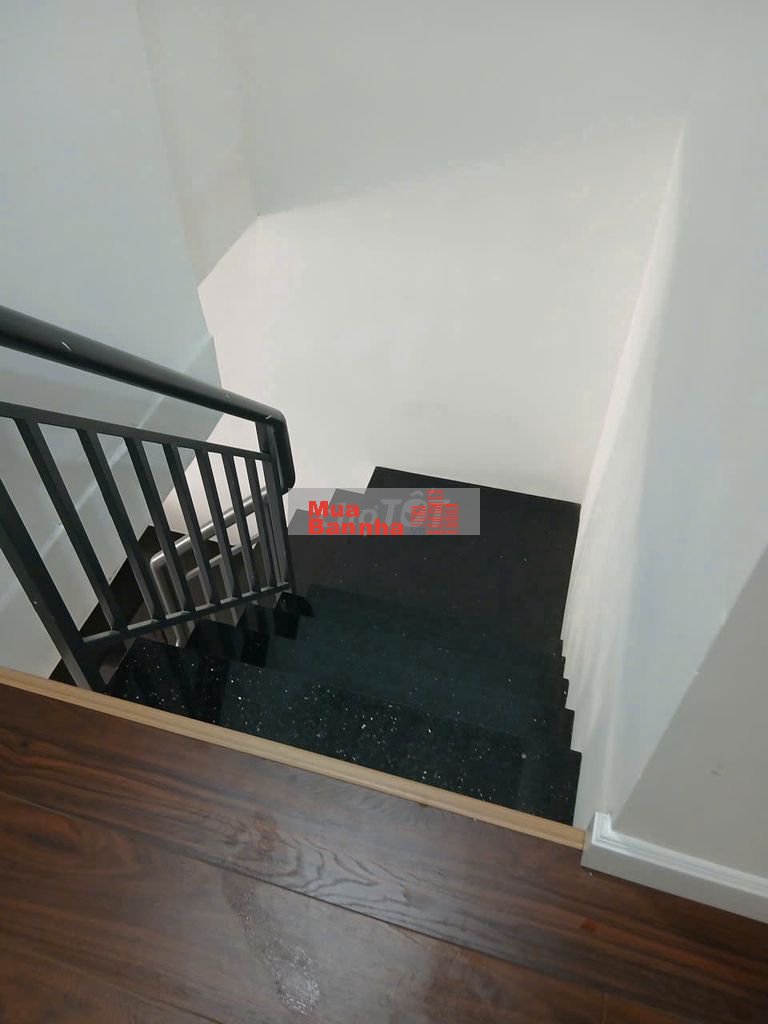 Nhà mới hẻm 4m đường CMT8, Quận 10. DT 3,8x12m. 2 Lầu - HĐT cao