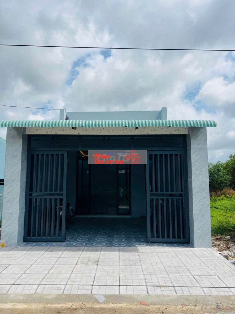 Bán gấp căn nhà nằm ngay Võ Thị Nhúa, Củ Chi, 103m2, 720tr, SHR