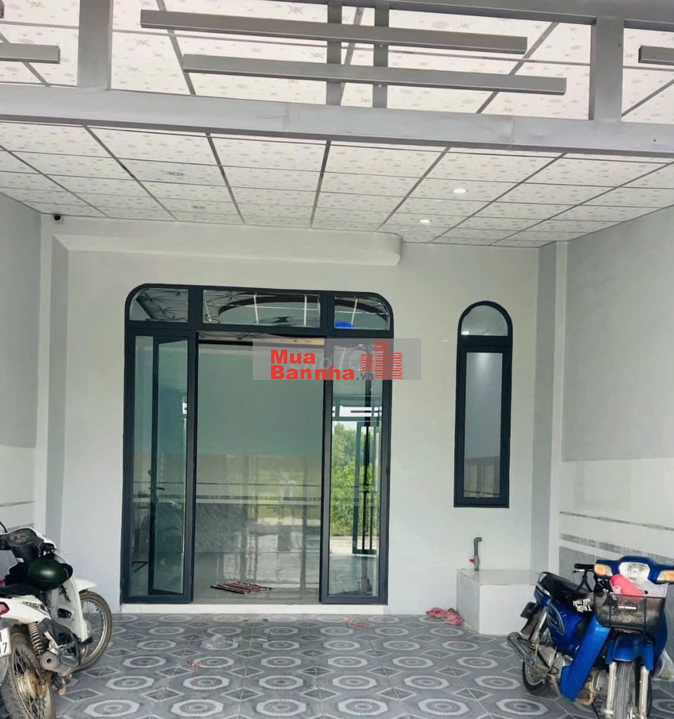 Bán gấp căn nhà nằm ngay Võ Thị Nhúa, Củ Chi, 103m2, 720tr, SHR