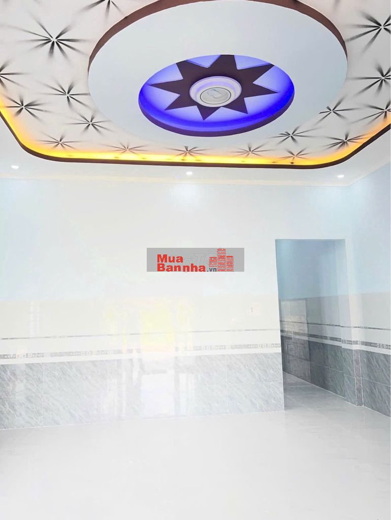 Bán gấp căn nhà nằm ngay Võ Thị Nhúa, Củ Chi, 103m2, 720tr, SHR