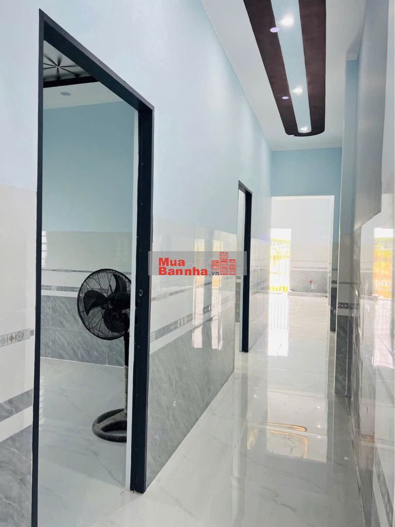 Bán gấp căn nhà nằm ngay Võ Thị Nhúa, Củ Chi, 103m2, 720tr, SHR