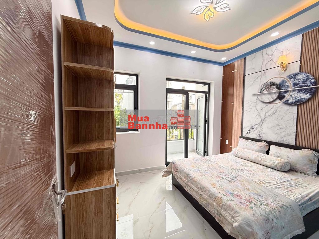 Nhà mới Shr Hoàn công - Hg Tây - 3 Pn 1 Phòng thờ St - Giá 2.15 T