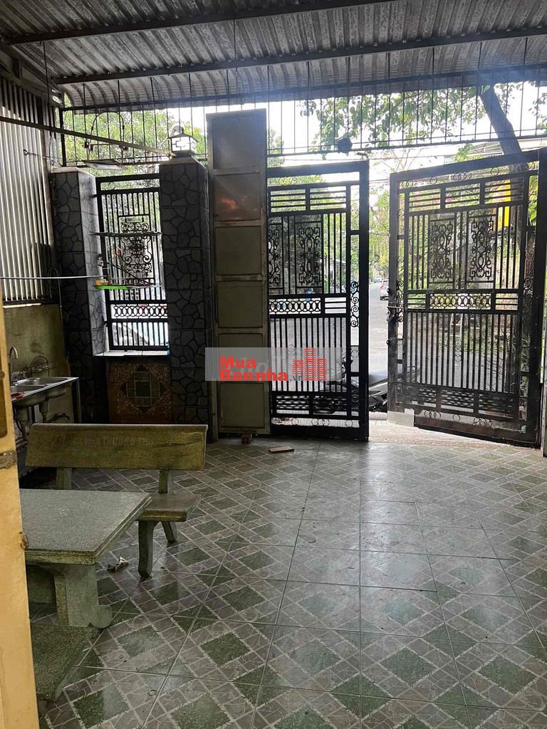 Bán nhà lầu khu tái định cư bigc go dĩ an giá ngộp
