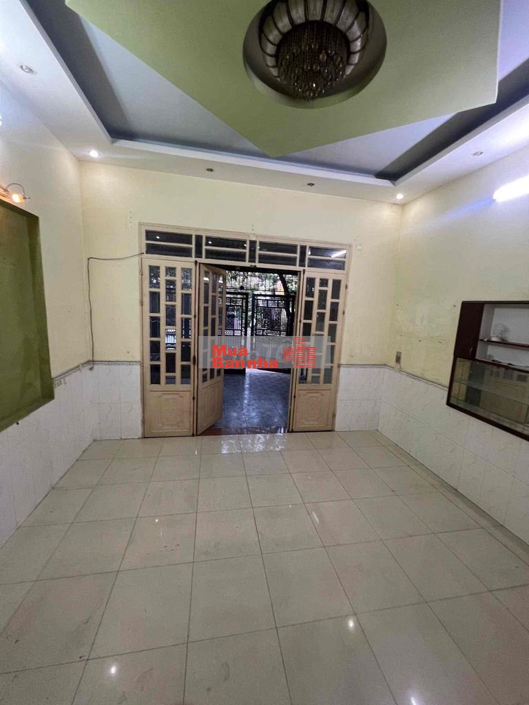 Bán nhà lầu khu tái định cư bigc go dĩ an giá ngộp