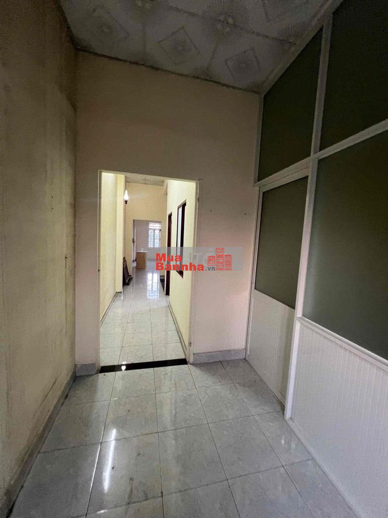 Bán nhà lầu khu tái định cư bigc go dĩ an giá ngộp