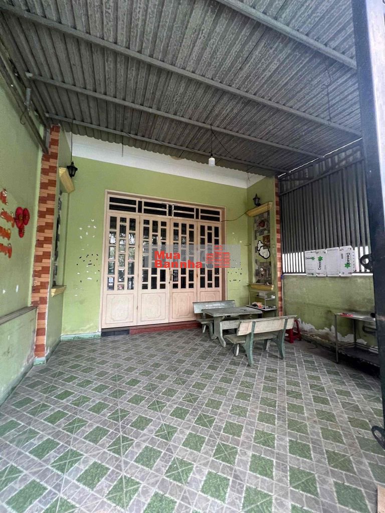 Bán nhà lầu khu tái định cư bigc go dĩ an giá ngộp