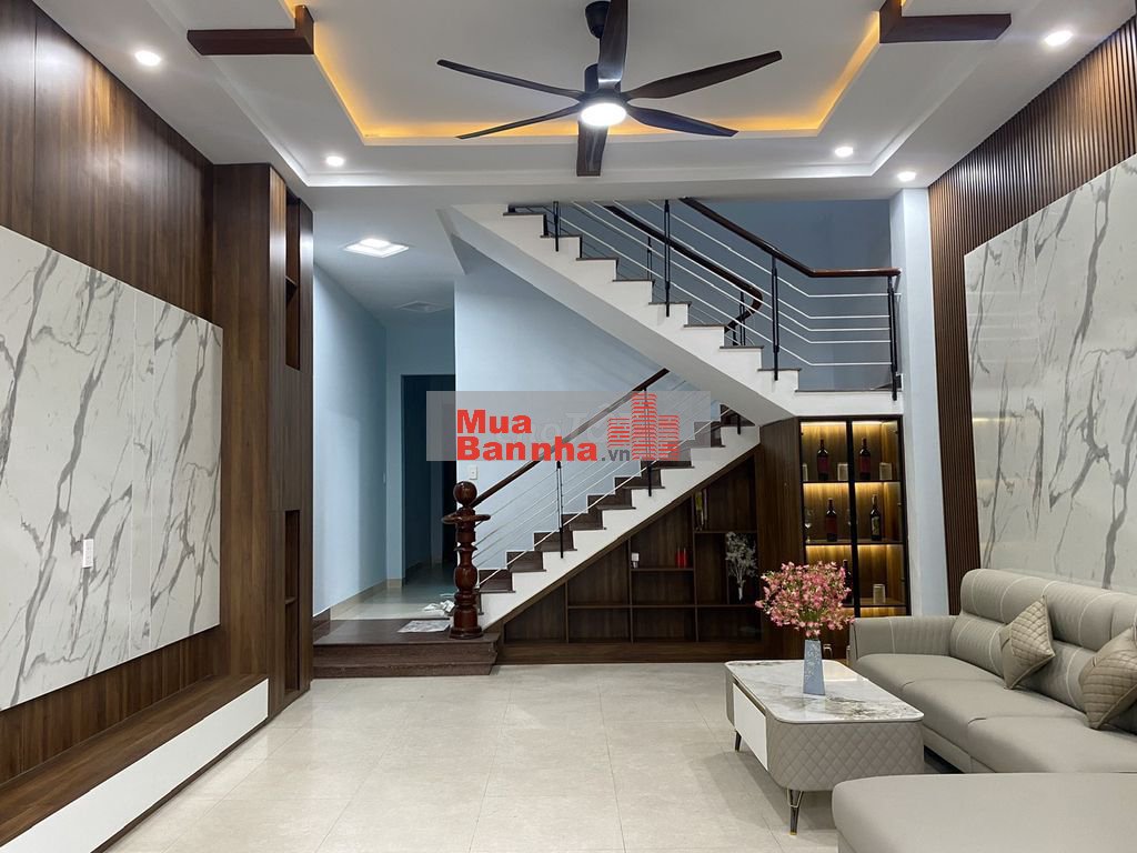 BÁN NHÀ 3 TẦNG 100M2 NGAY BẾN XE TRUNG TÂM TP ĐÀ NẴNG