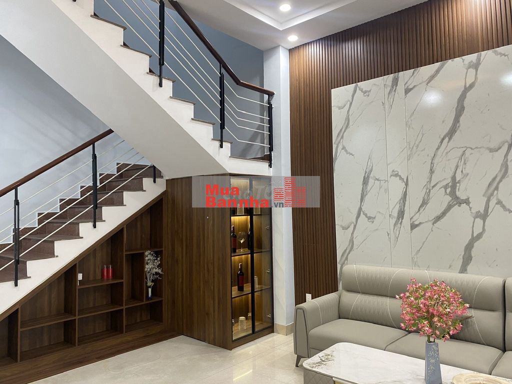 BÁN NHÀ 3 TẦNG 100M2 NGAY BẾN XE TRUNG TÂM TP ĐÀ NẴNG