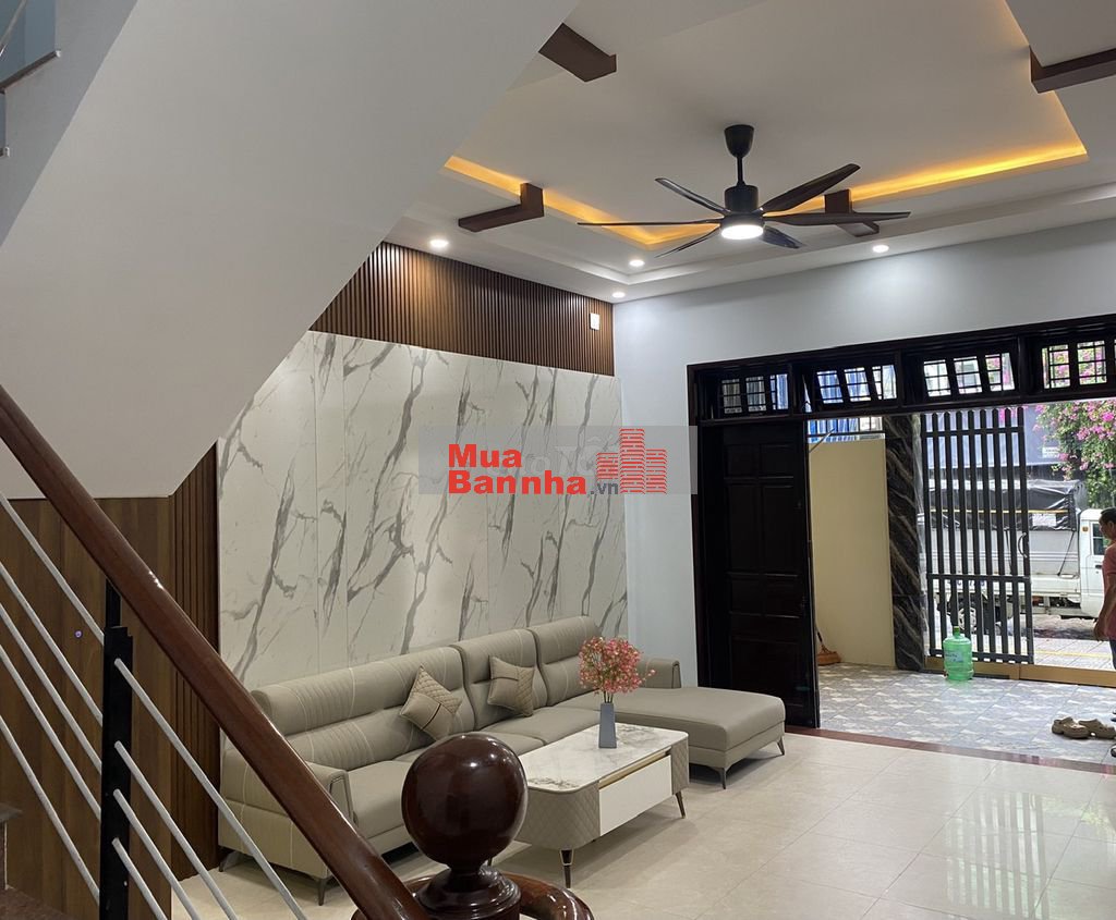 BÁN NHÀ 3 TẦNG 100M2 NGAY BẾN XE TRUNG TÂM TP ĐÀ NẴNG
